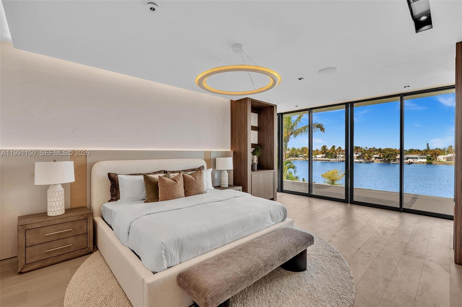 535 N Shore Dr Miami Beach, FL 33141