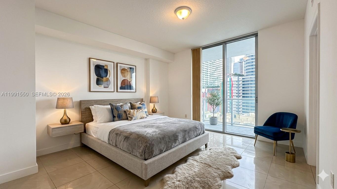 image Axis on Brickell South9