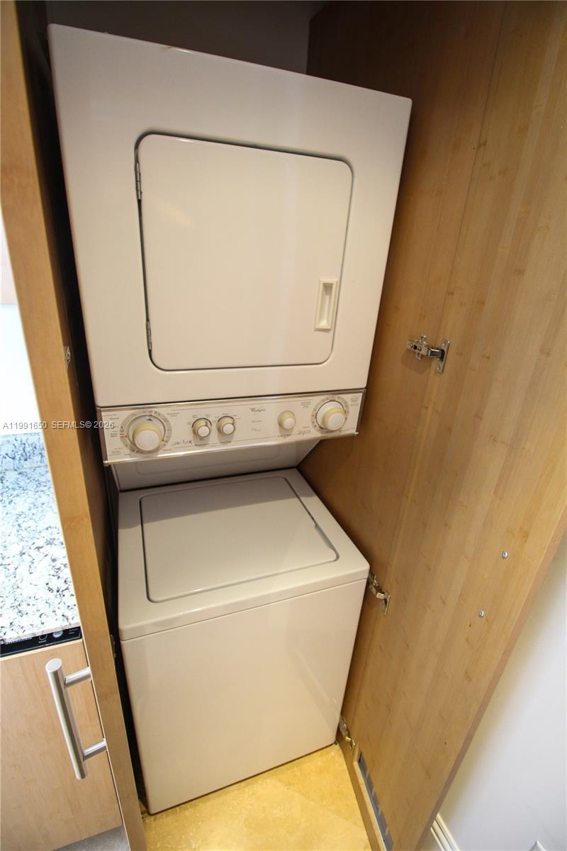 10275 Collins Ave #833 Bal Harbour, FL 33154