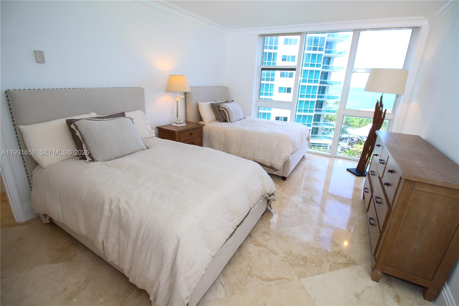 10275 Collins Ave #833 Bal Harbour, FL 33154