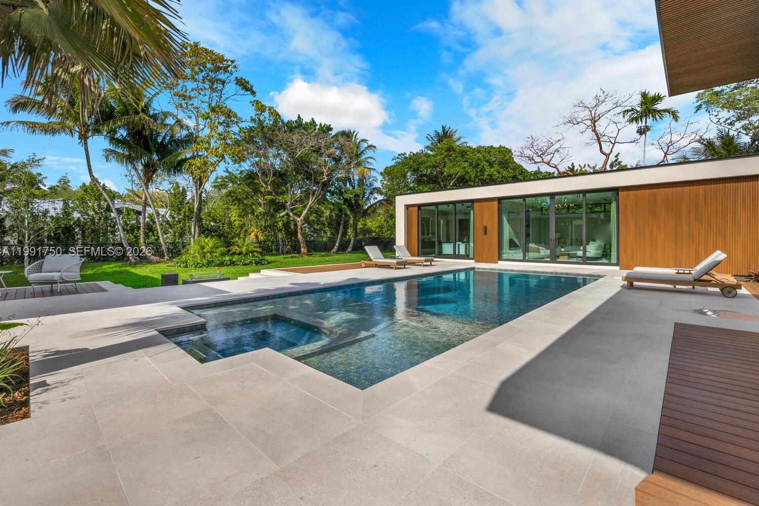 7901 SW 120th St Pinecrest, FL 33156