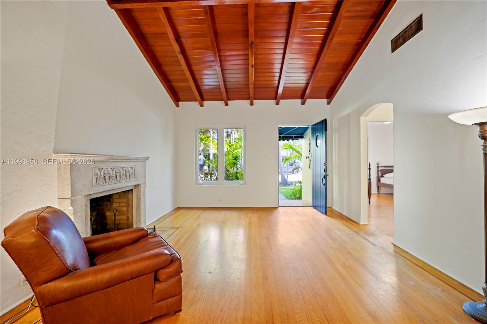 720 NE 75th St Miami, FL 33138