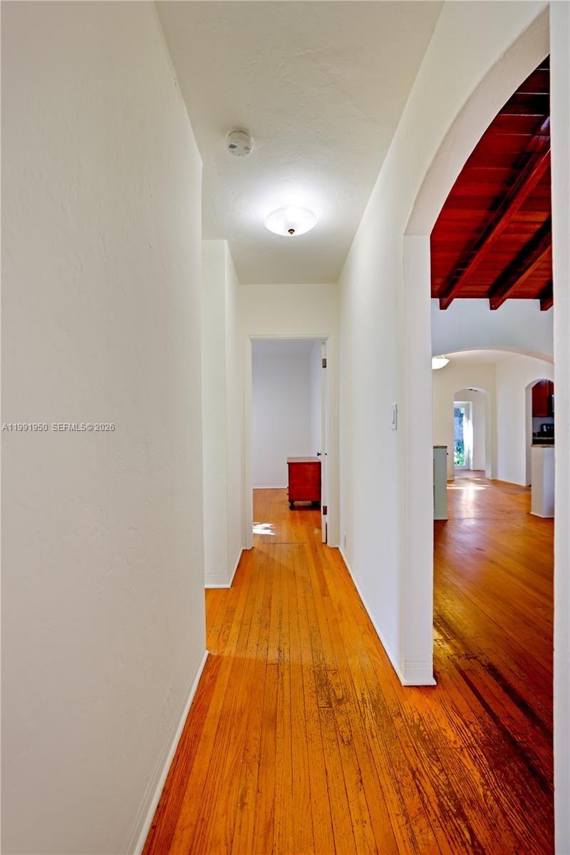 720 NE 75th St Miami, FL 33138