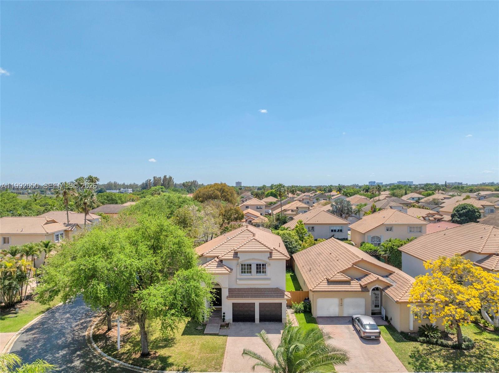 9732 NW 32nd St Doral, FL 33172