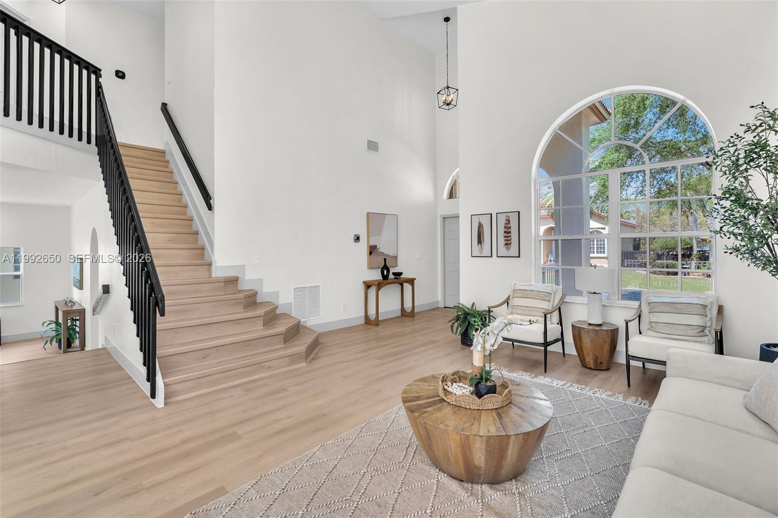 9732 NW 32nd St Doral, FL 33172