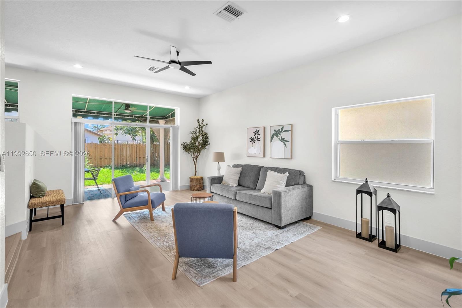 9732 NW 32nd St Doral, FL 33172