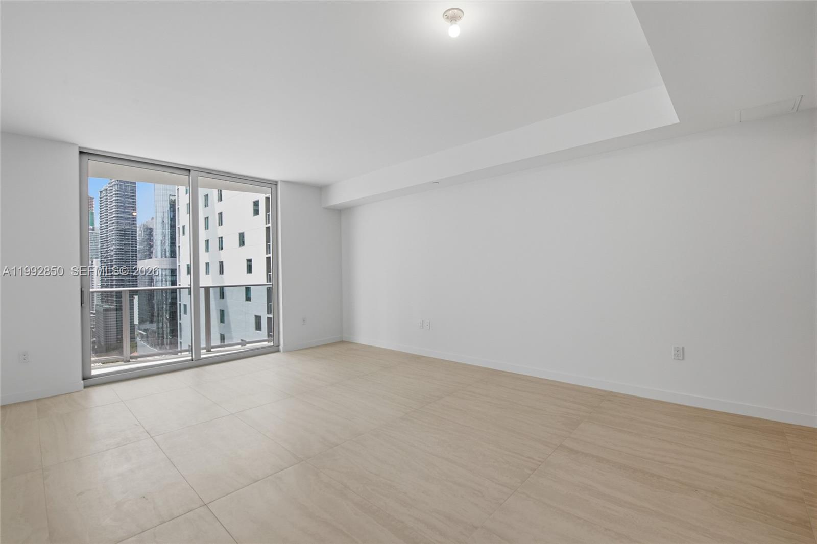 77 SE 5th St #2914 Miami, FL 33131