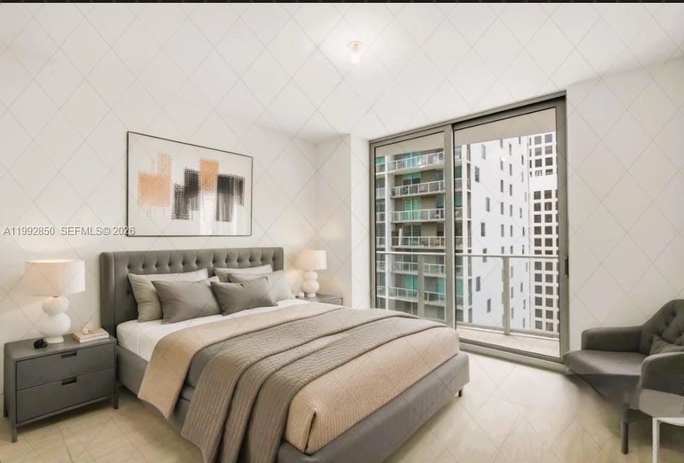 77 SE 5th St #2914 Miami, FL 33131