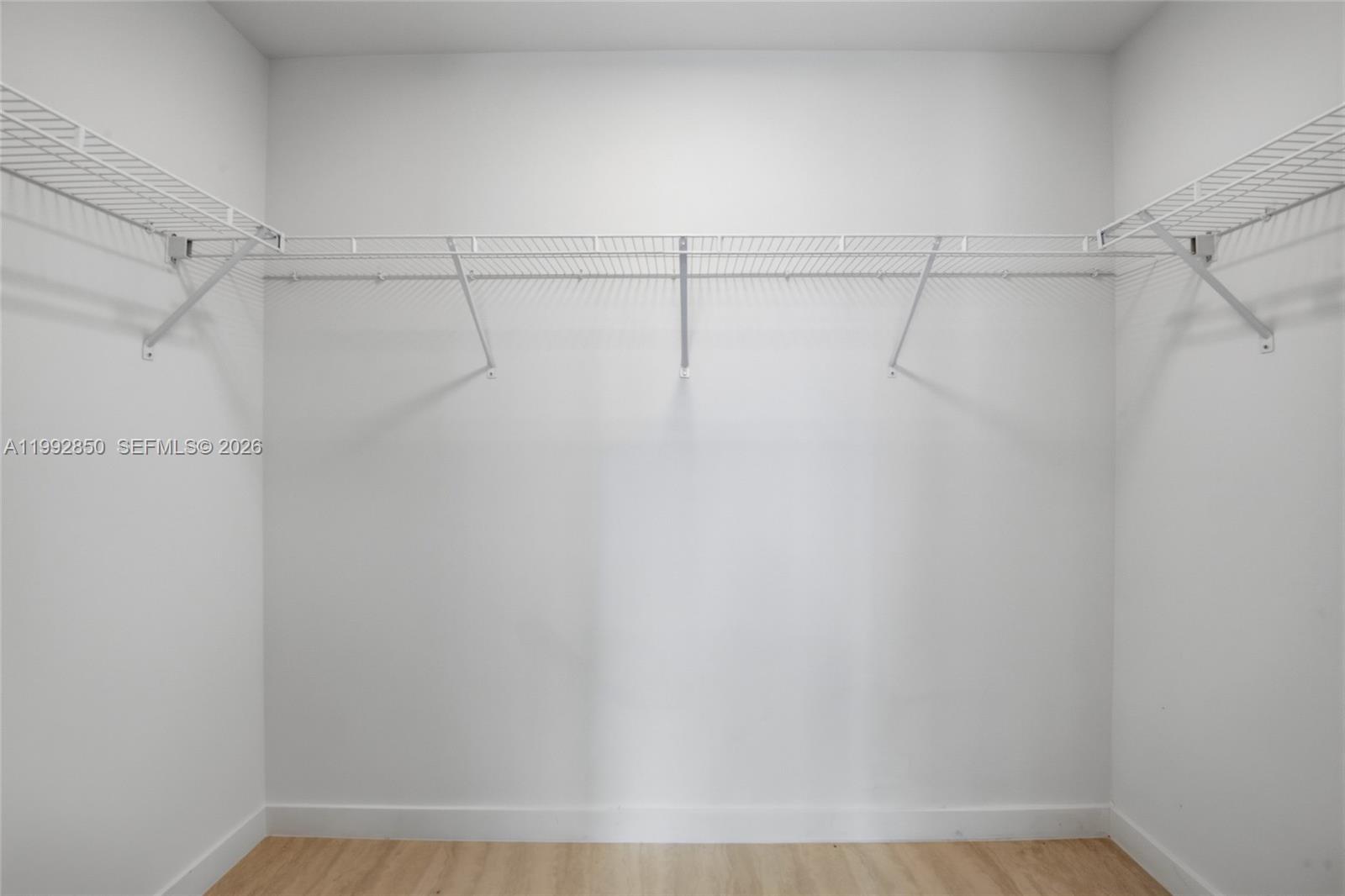 77 SE 5th St #2914 Miami, FL 33131