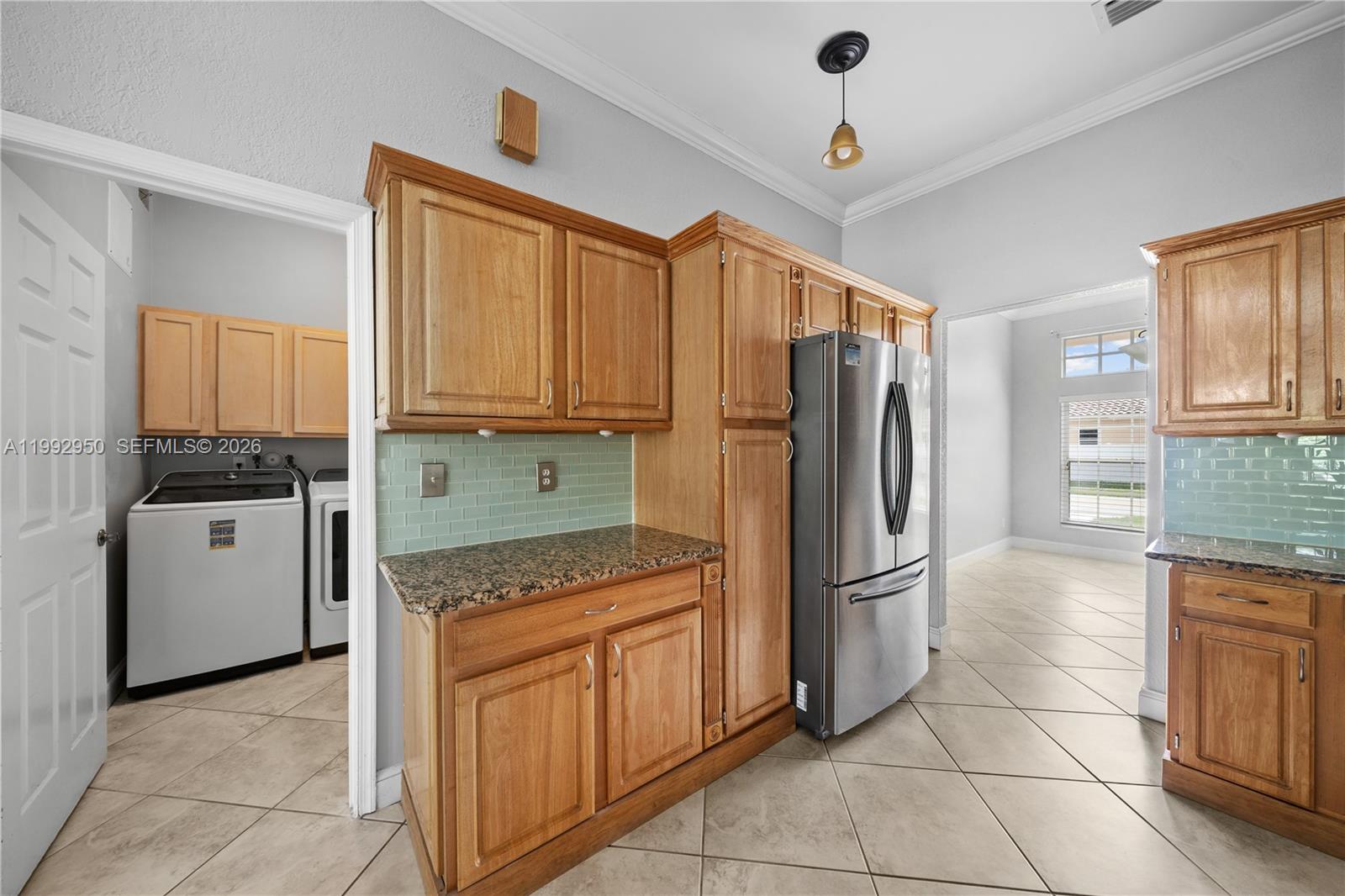 1154 NW 183rd Ter Pembroke Pines, FL 33029