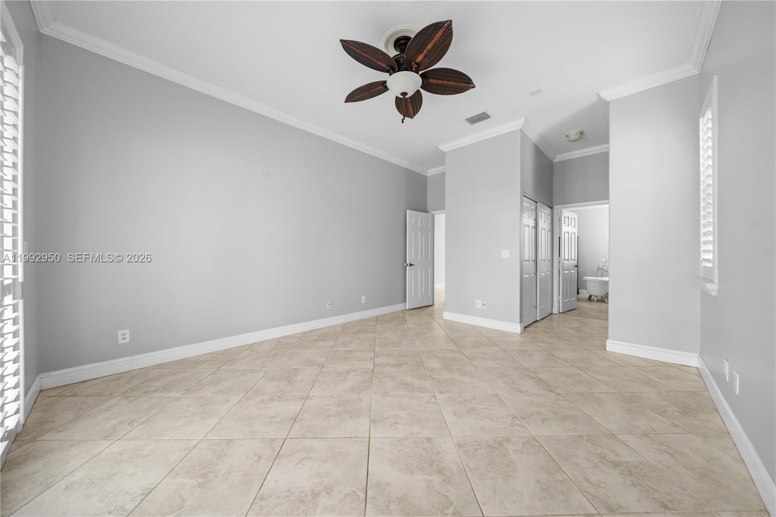 1154 NW 183rd Ter Pembroke Pines, FL 33029
