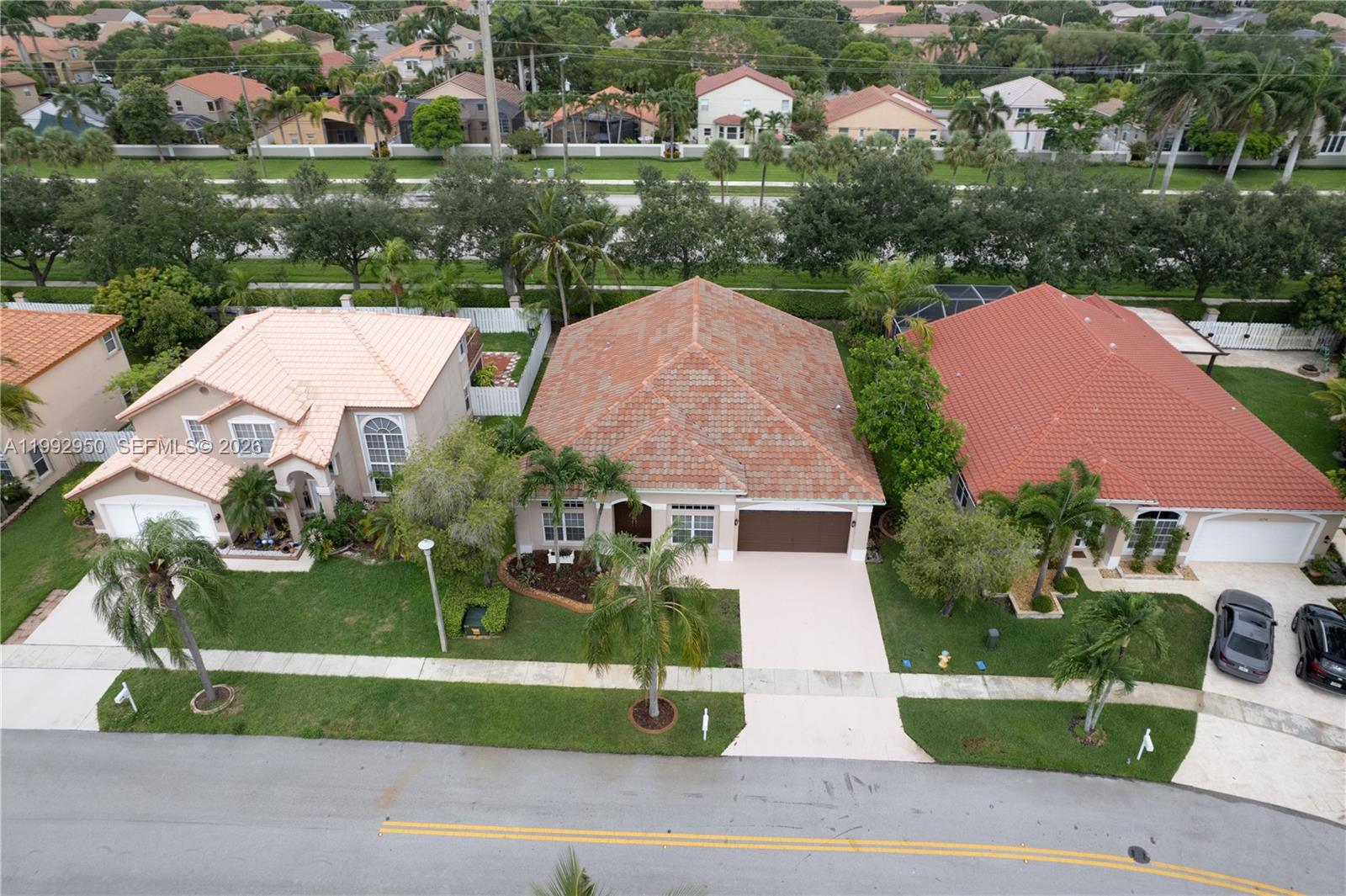 1154 NW 183rd Ter Pembroke Pines, FL 33029