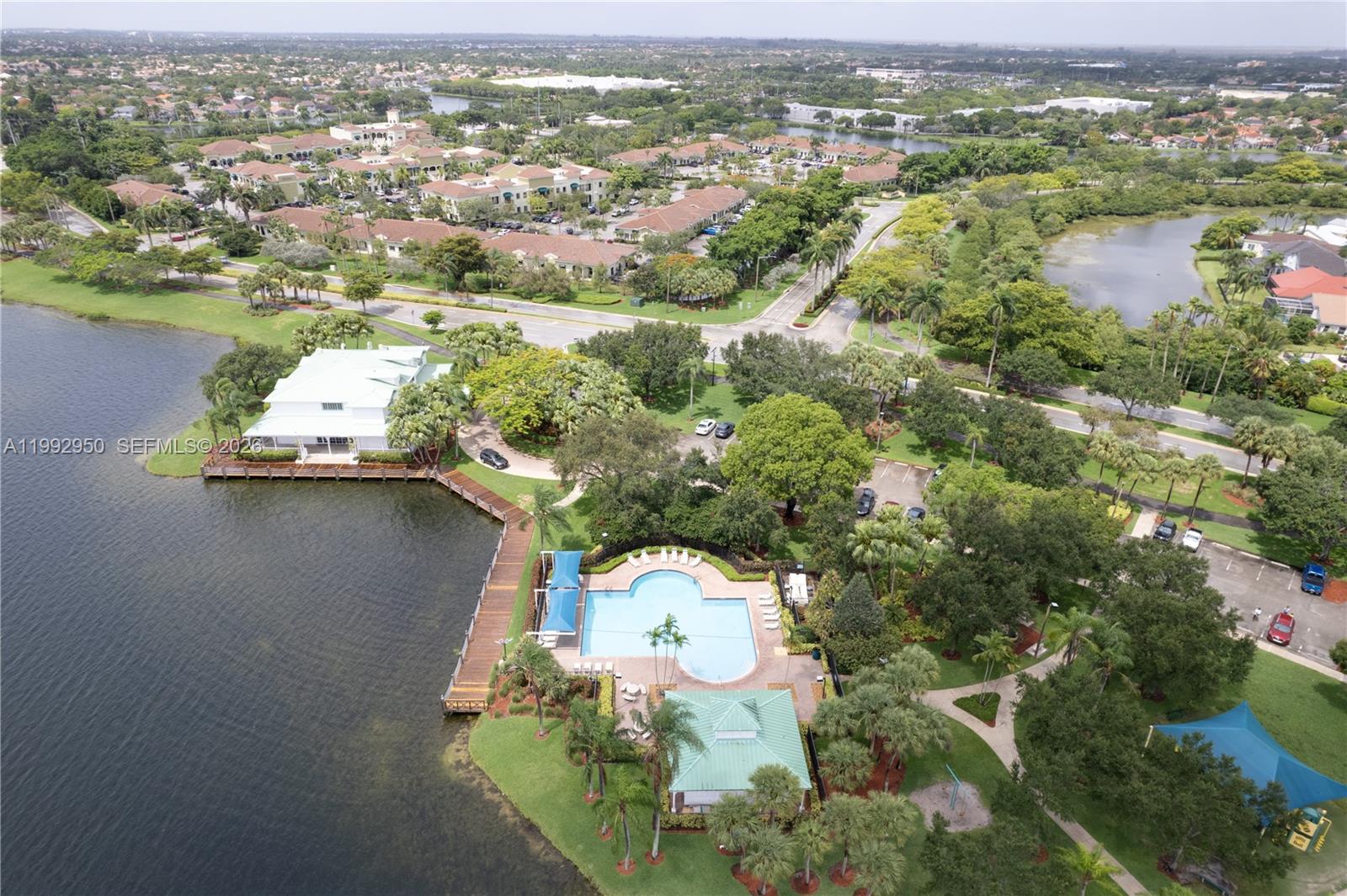 1154 NW 183rd Ter Pembroke Pines, FL 33029