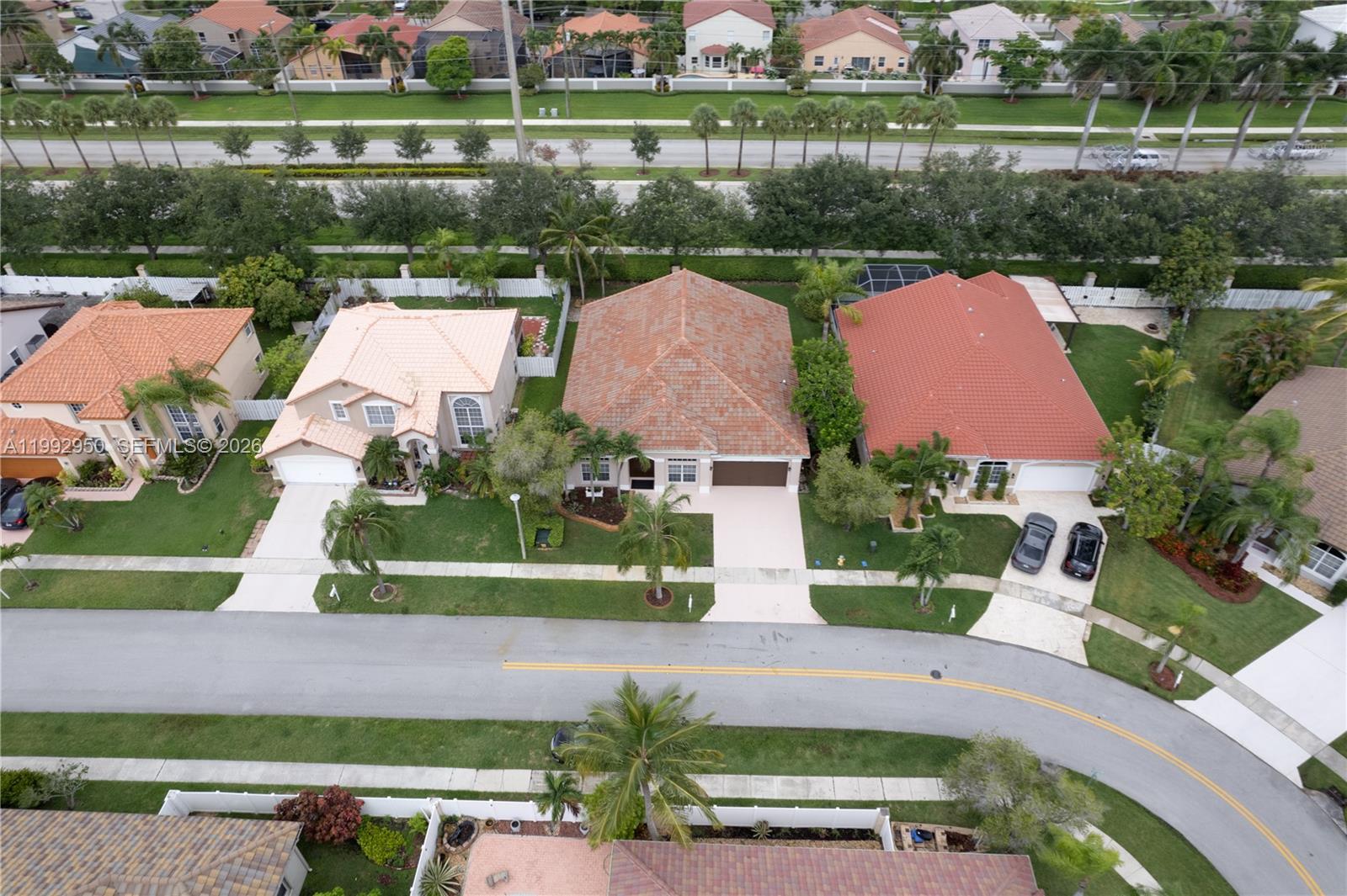 1154 NW 183rd Ter Pembroke Pines, FL 33029