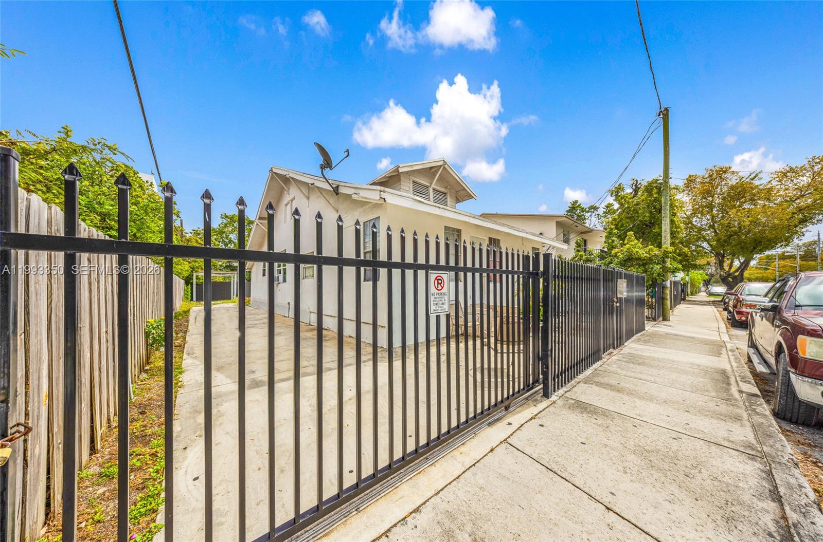 127 SW 7th Ave Miami, FL 33130