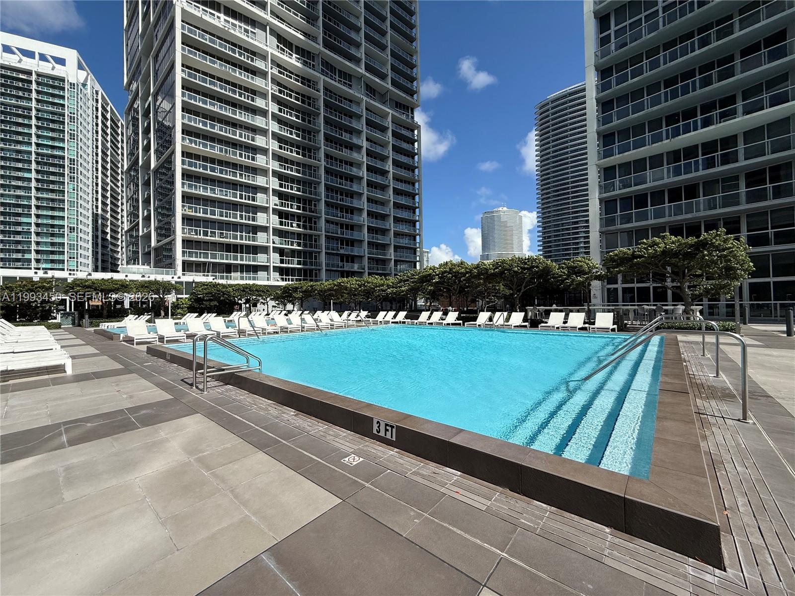 495 Brickell Ave #5106 (remodeled) Miami, FL 33131