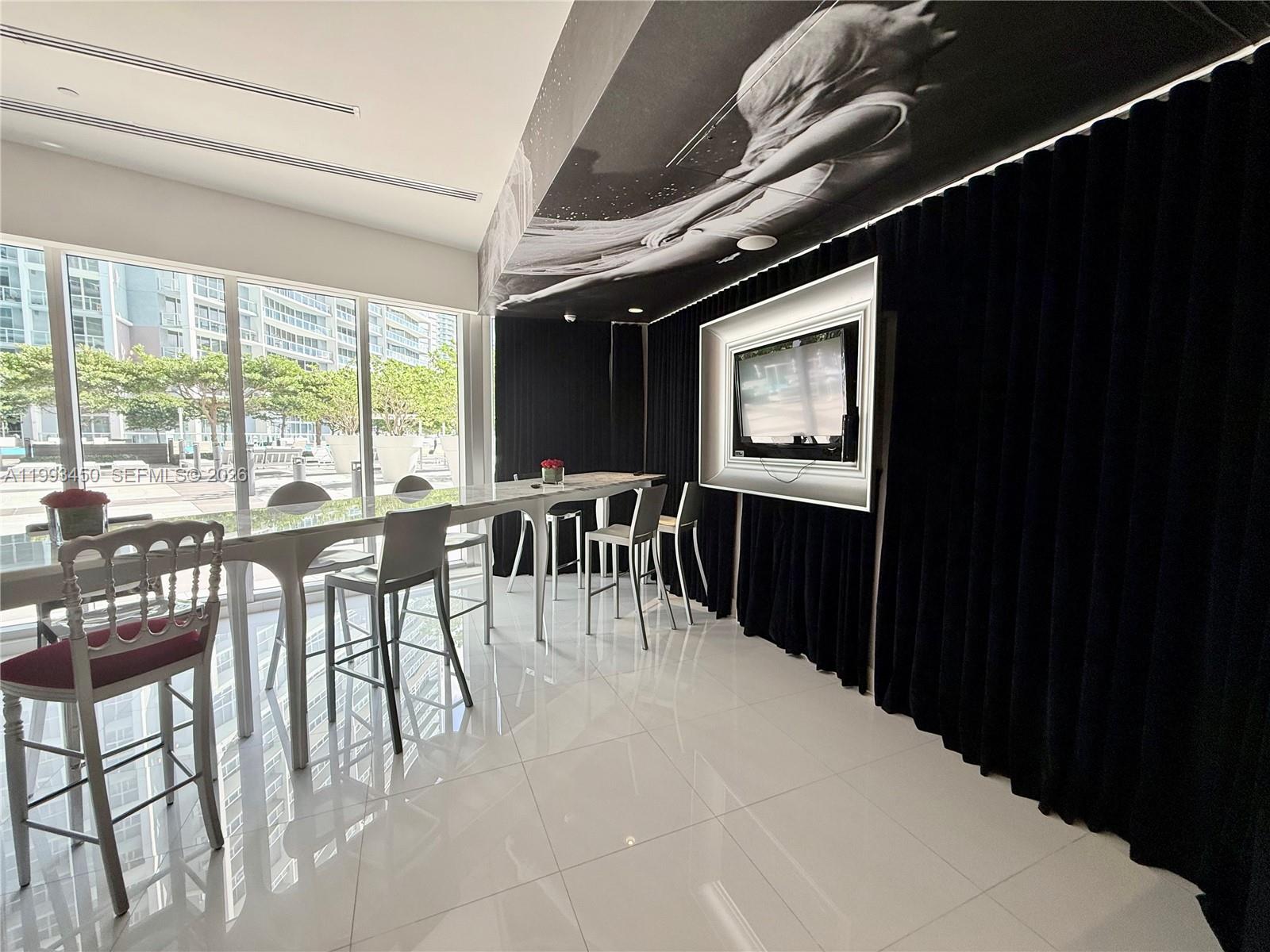 495 Brickell Ave #5106 (remodeled) Miami, FL 33131