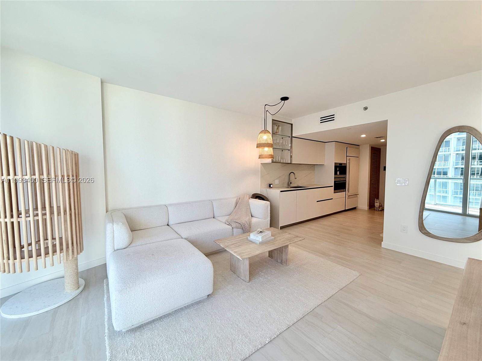 495 Brickell Ave #5106 (remodeled) Miami, FL 33131