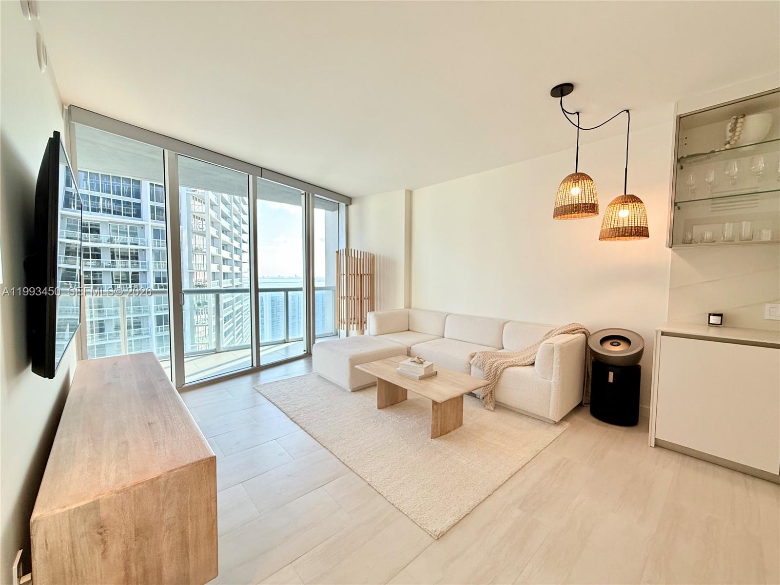495 Brickell Ave #5106 (remodeled) Miami, FL 33131