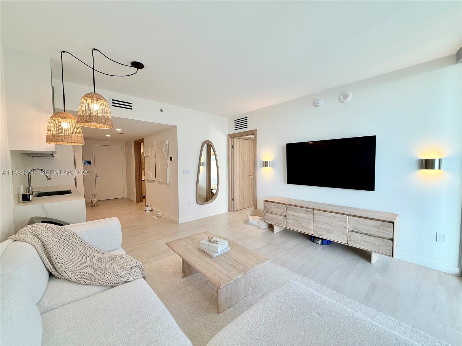 495 Brickell Ave #5106 (remodeled) Miami, FL 33131