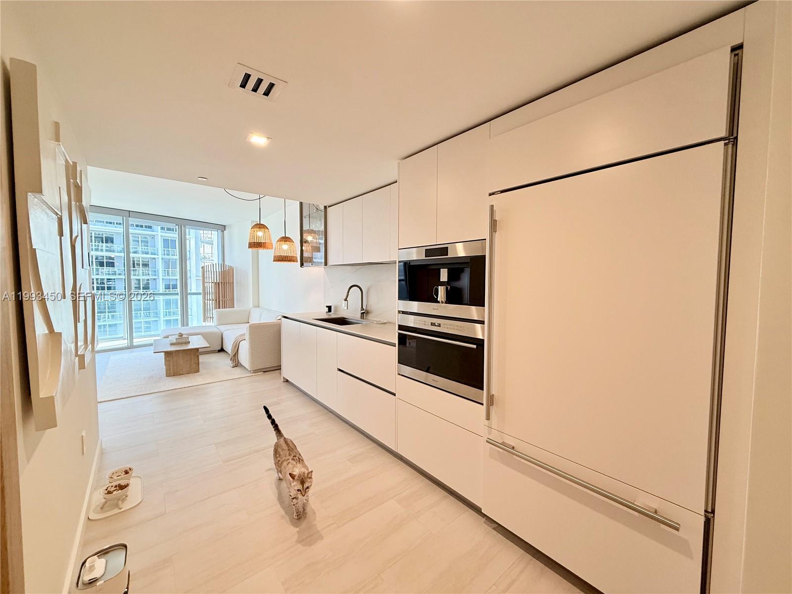 495 Brickell Ave #5106 (remodeled) Miami, FL 33131