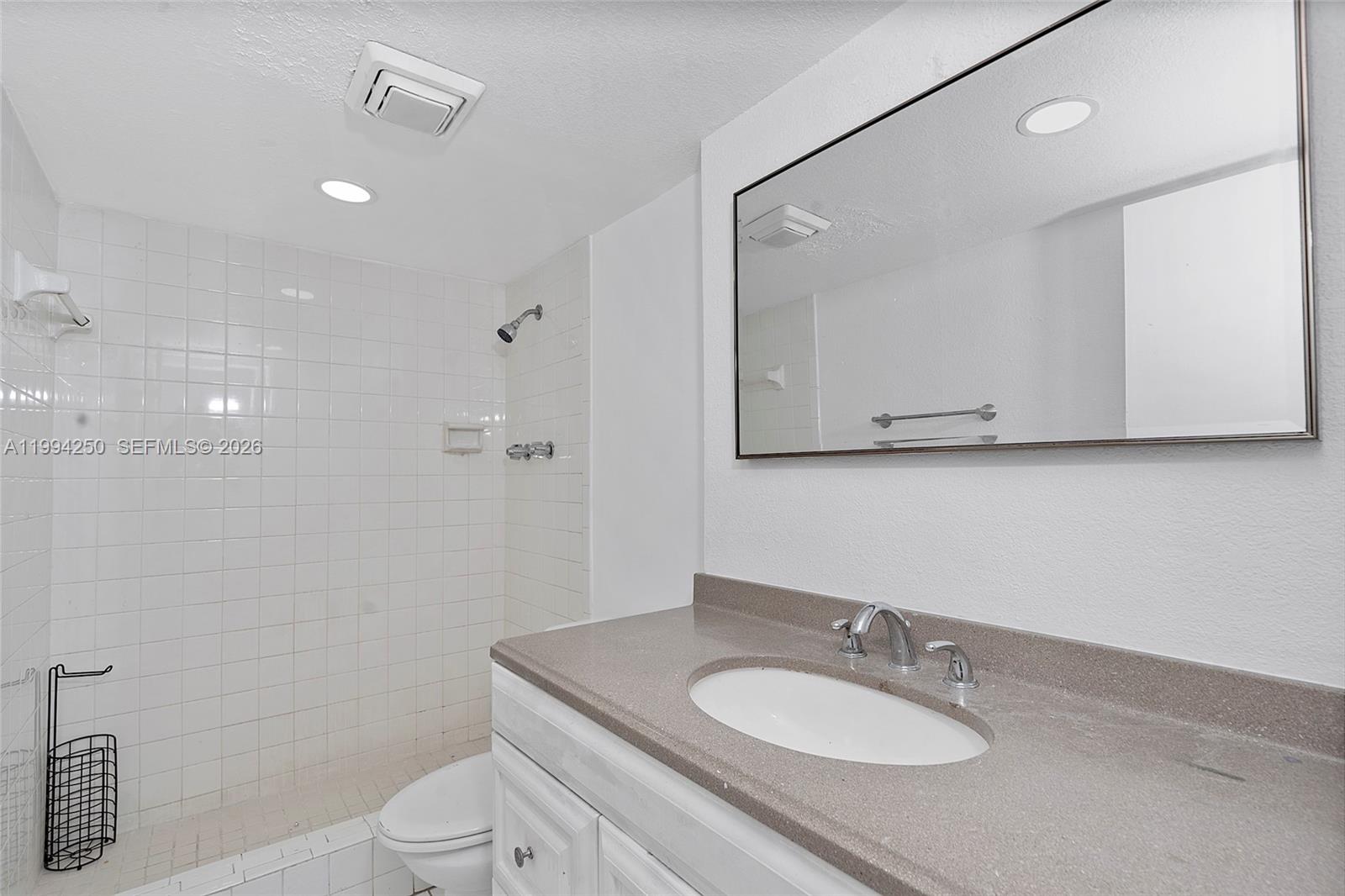 4043 NW 16th St #207 Lauderhill, FL 33313