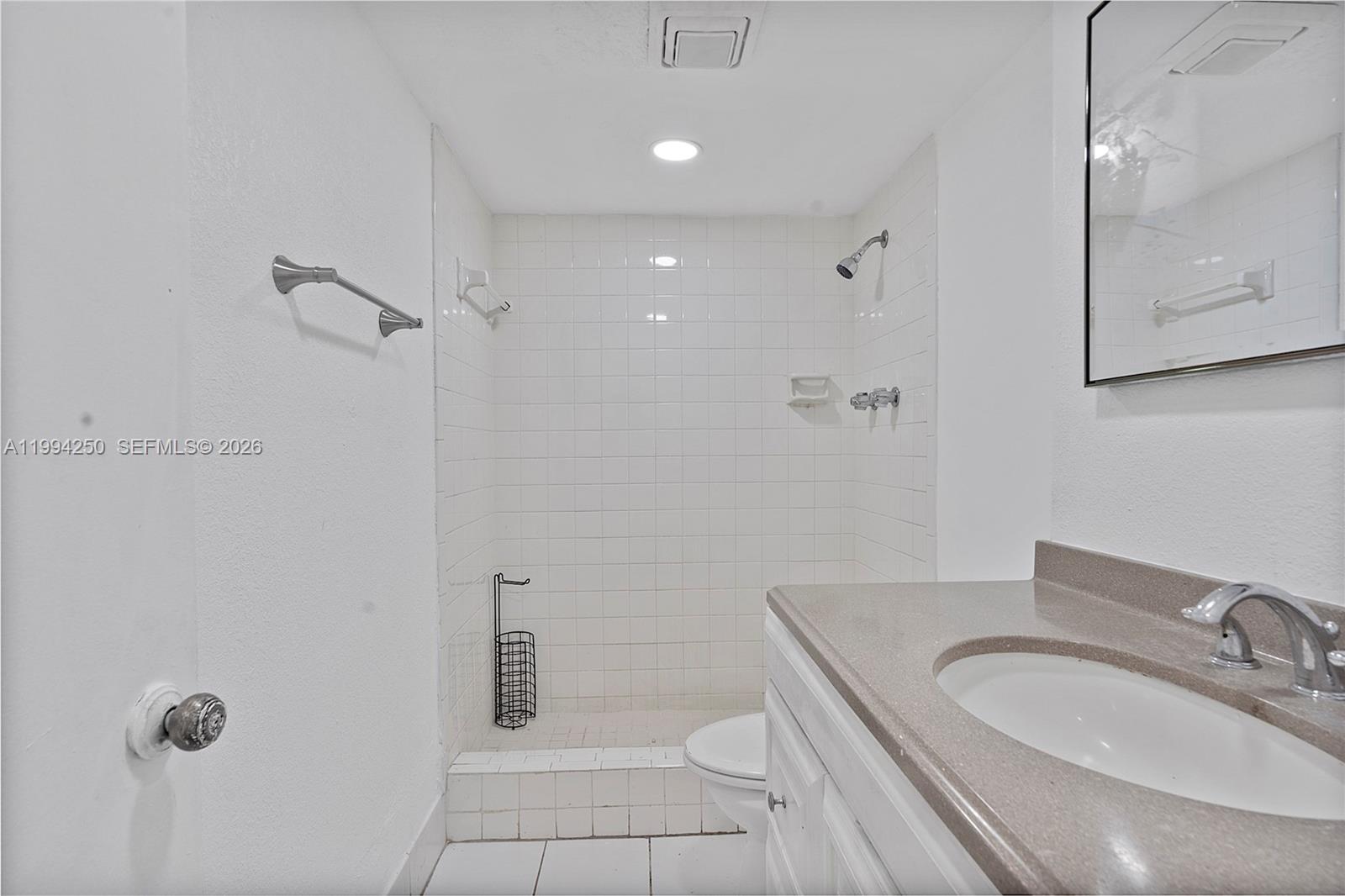 4043 NW 16th St #207 Lauderhill, FL 33313