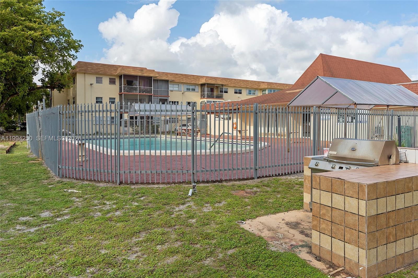 4043 NW 16th St #207 Lauderhill, FL 33313