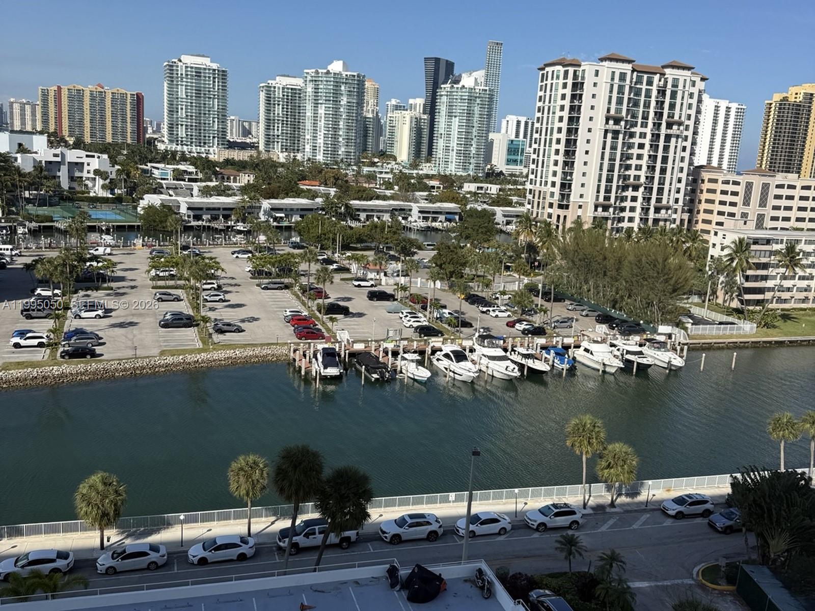 image Arlen House West3