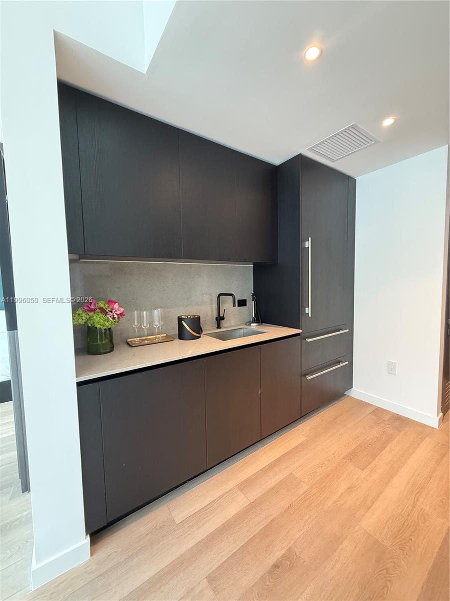 image E11EVEN Hotel & Residences6