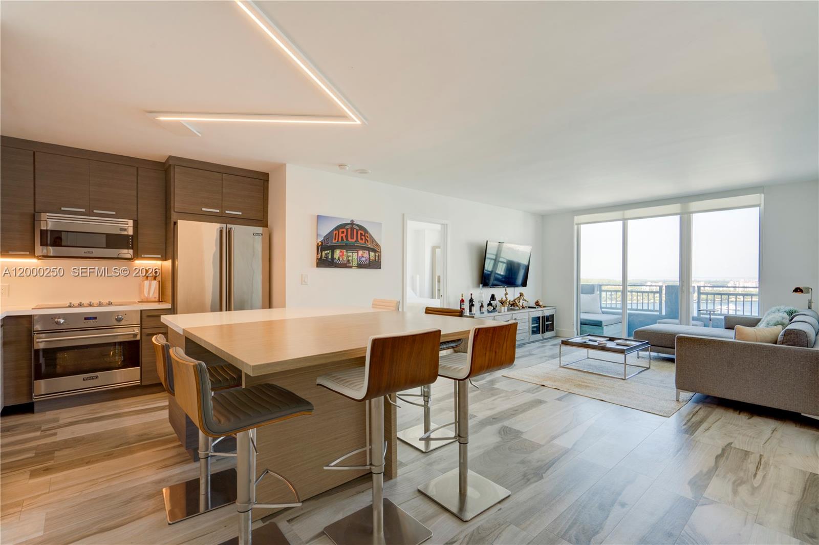 90 Alton Rd #2010 Miami Beach, FL 33139