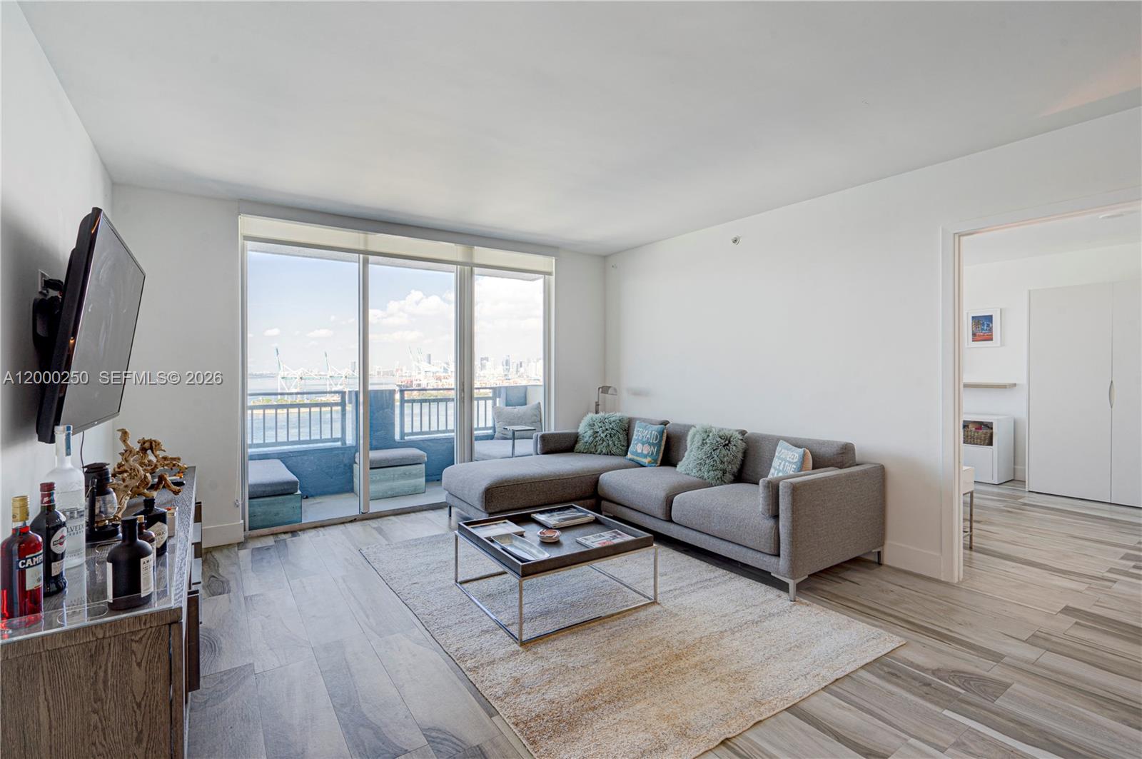 90 Alton Rd #2010 Miami Beach, FL 33139