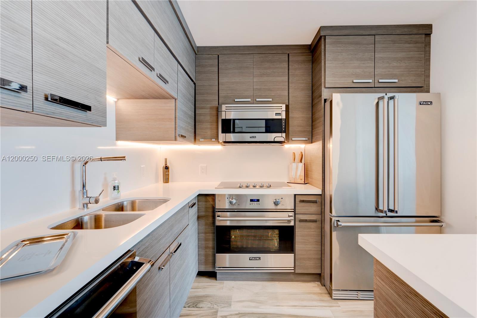 90 Alton Rd #2010 Miami Beach, FL 33139