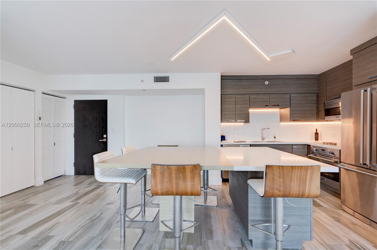 90 Alton Rd #2010 Miami Beach, FL 33139