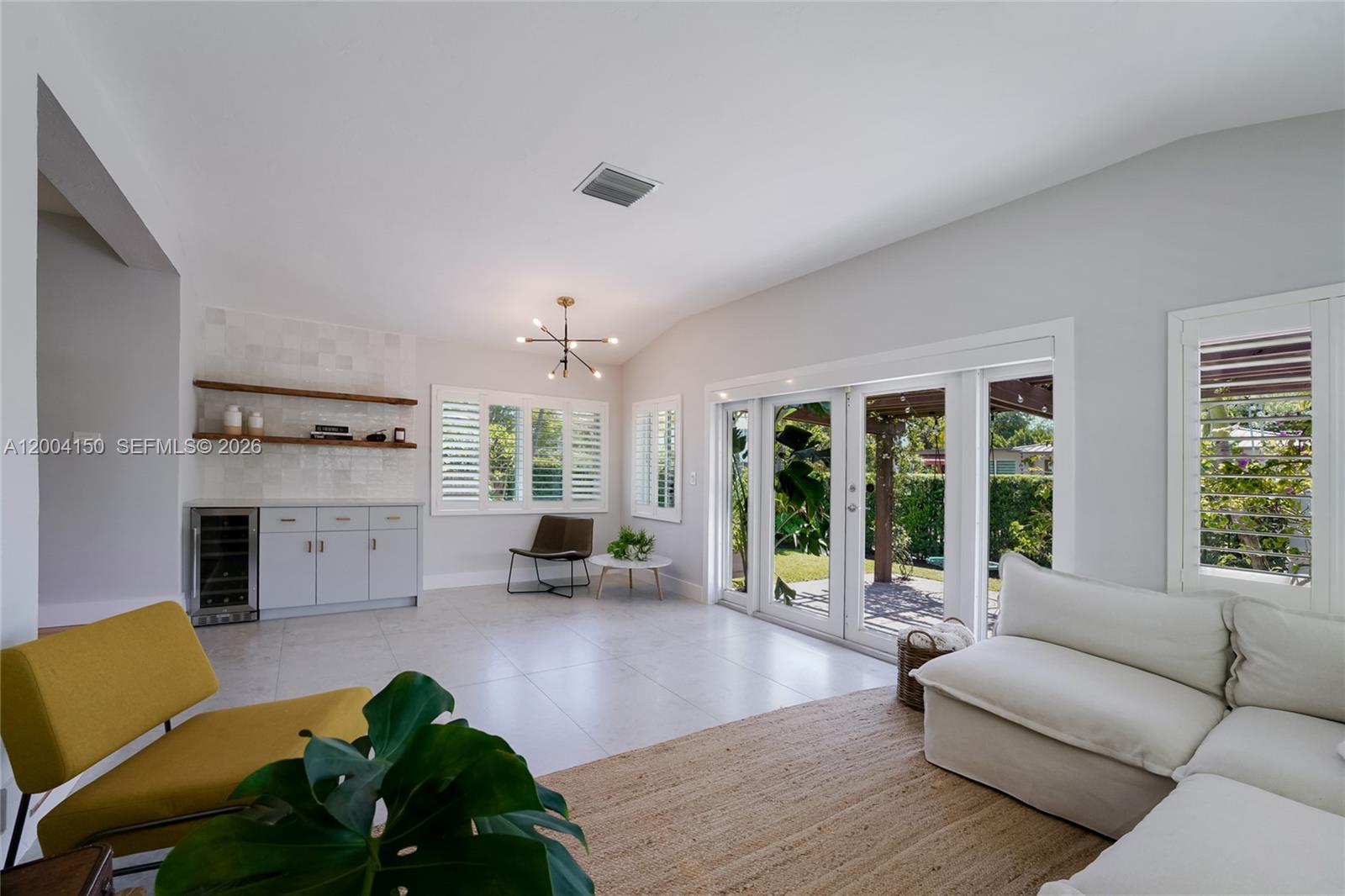 2225 SW 19th Ave Miami, FL 33145