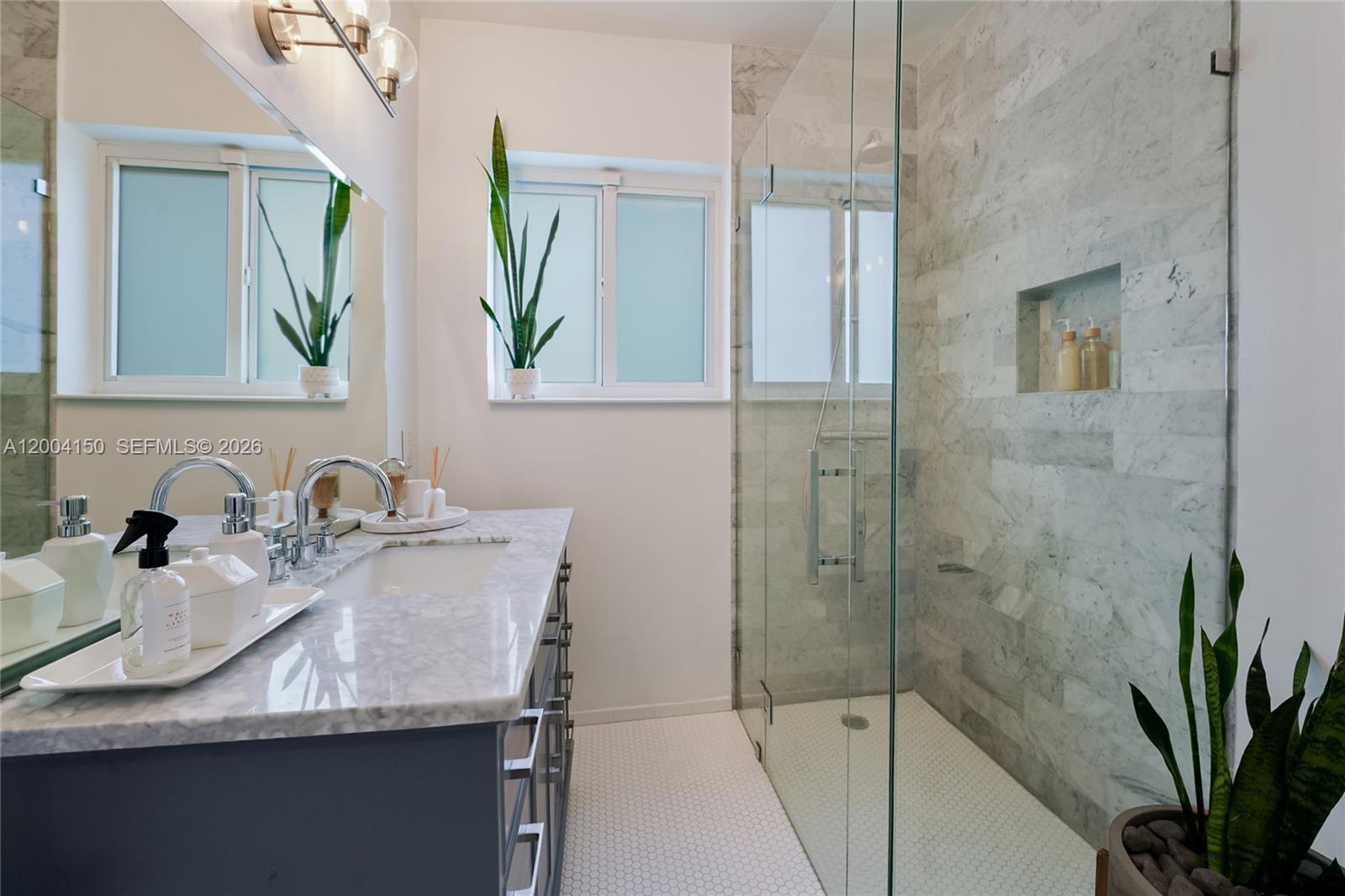 2225 SW 19th Ave Miami, FL 33145