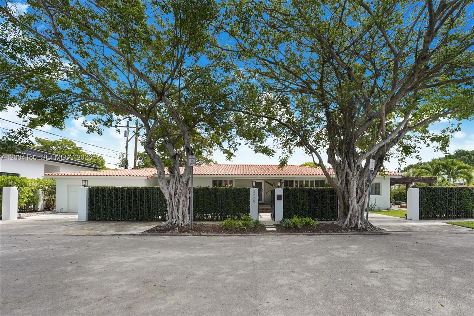 2225 SW 19th Ave Miami, FL 33145