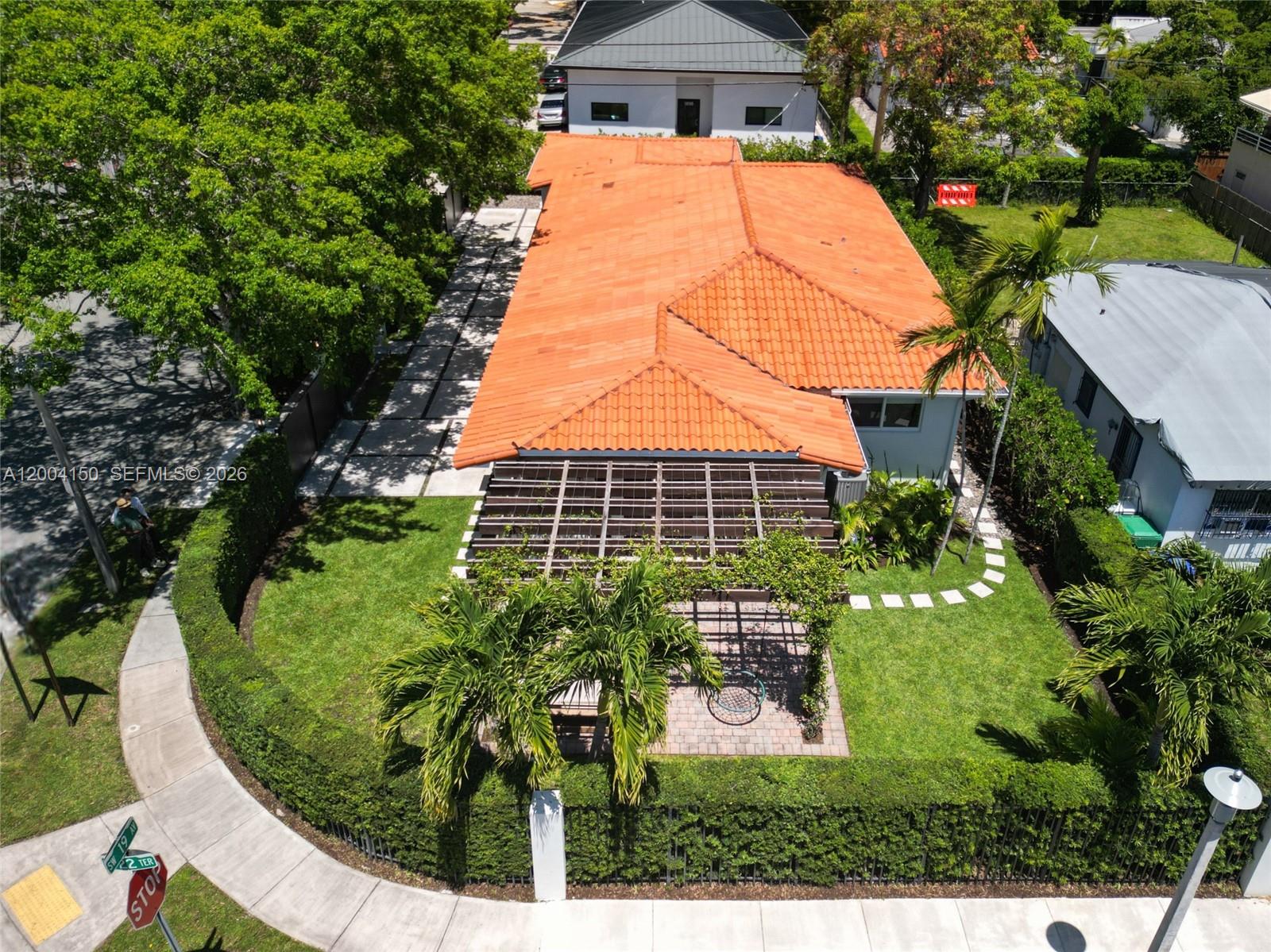 2225 SW 19th Ave Miami, FL 33145