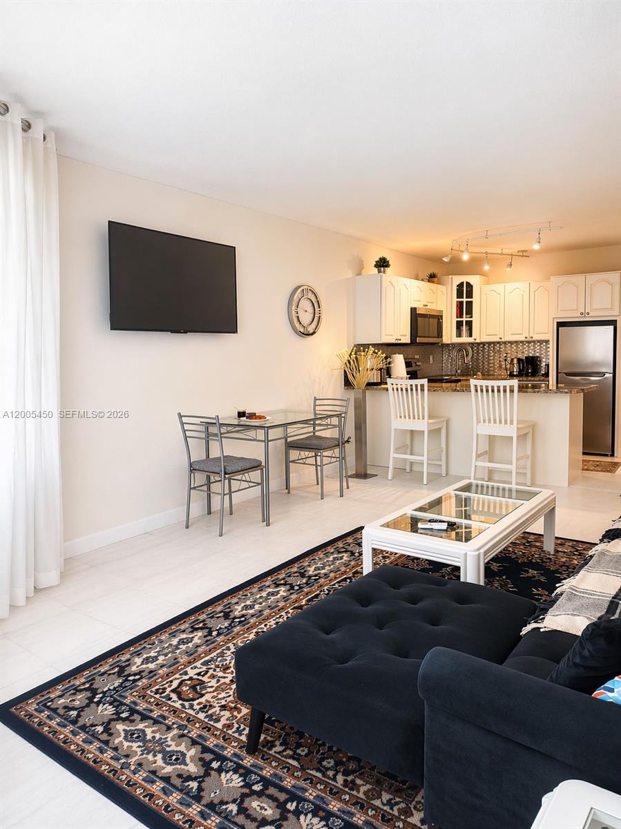 1936 S Ocean Dr #4D Hallandale Beach, FL 33009