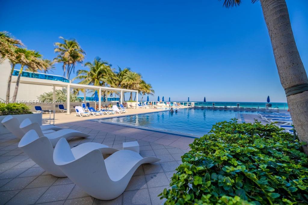 2751 S Ocean Dr #504S Hollywood, FL 33019
