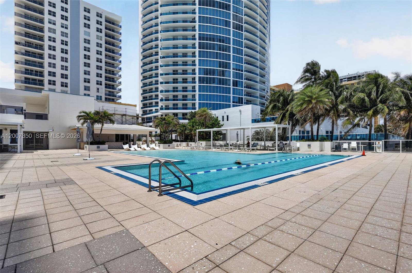 2751 S Ocean Dr #504S Hollywood, FL 33019