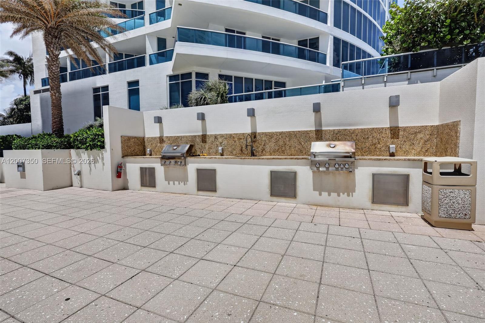 2751 S Ocean Dr #504S Hollywood, FL 33019