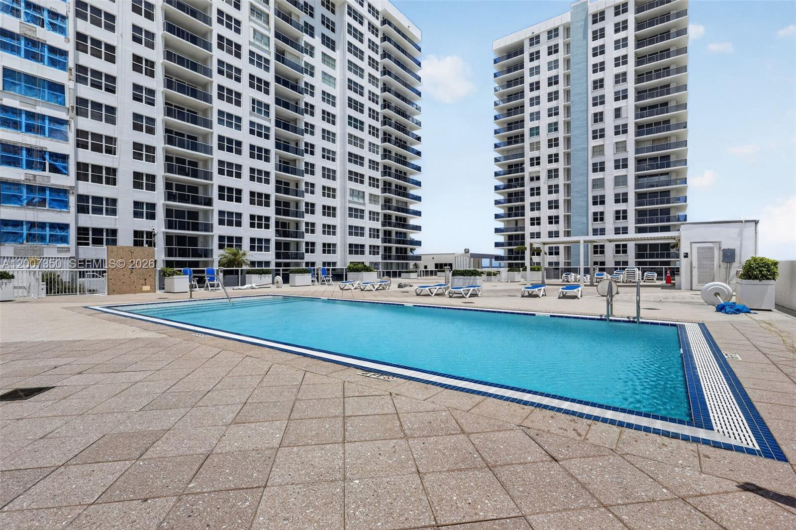 2751 S Ocean Dr #504S Hollywood, FL 33019