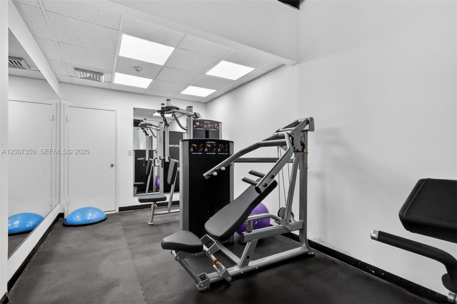 2751 S Ocean Dr #504S Hollywood, FL 33019