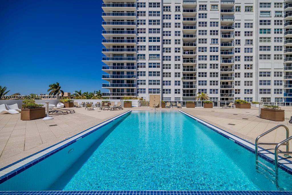 2751 S Ocean Dr #504S Hollywood, FL 33019