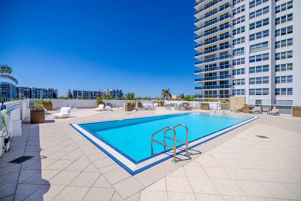 2751 S Ocean Dr #504S Hollywood, FL 33019