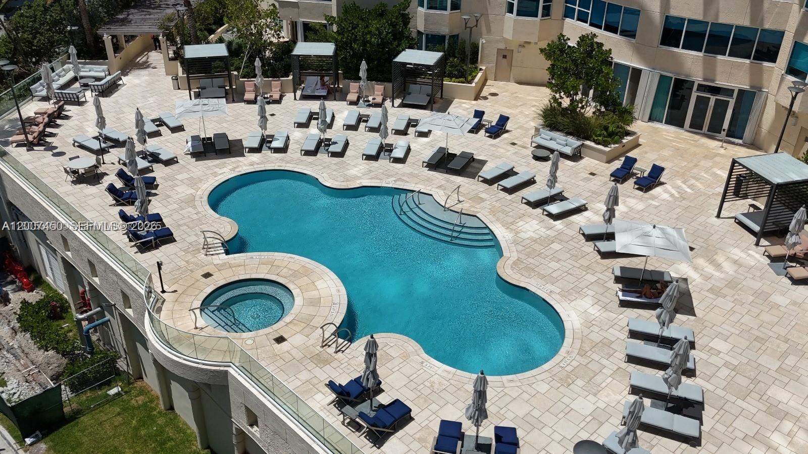 300 S Pointe Dr #3204 Miami Beach, FL 33139