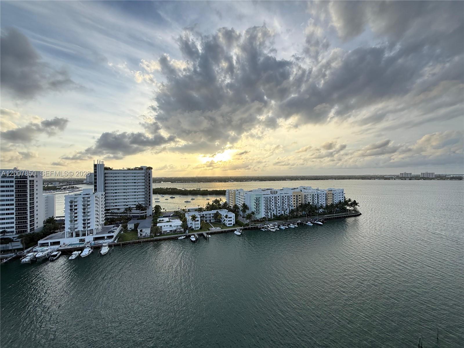 image Eloquence on the Bay14