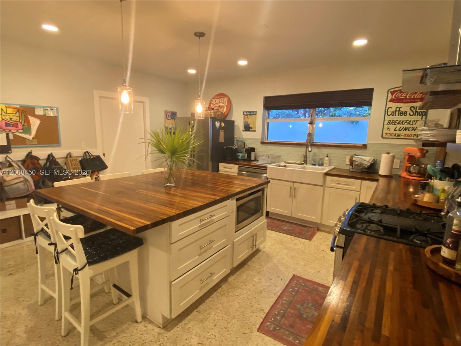 3485 N Meridian Ave Miami Beach, FL 33140