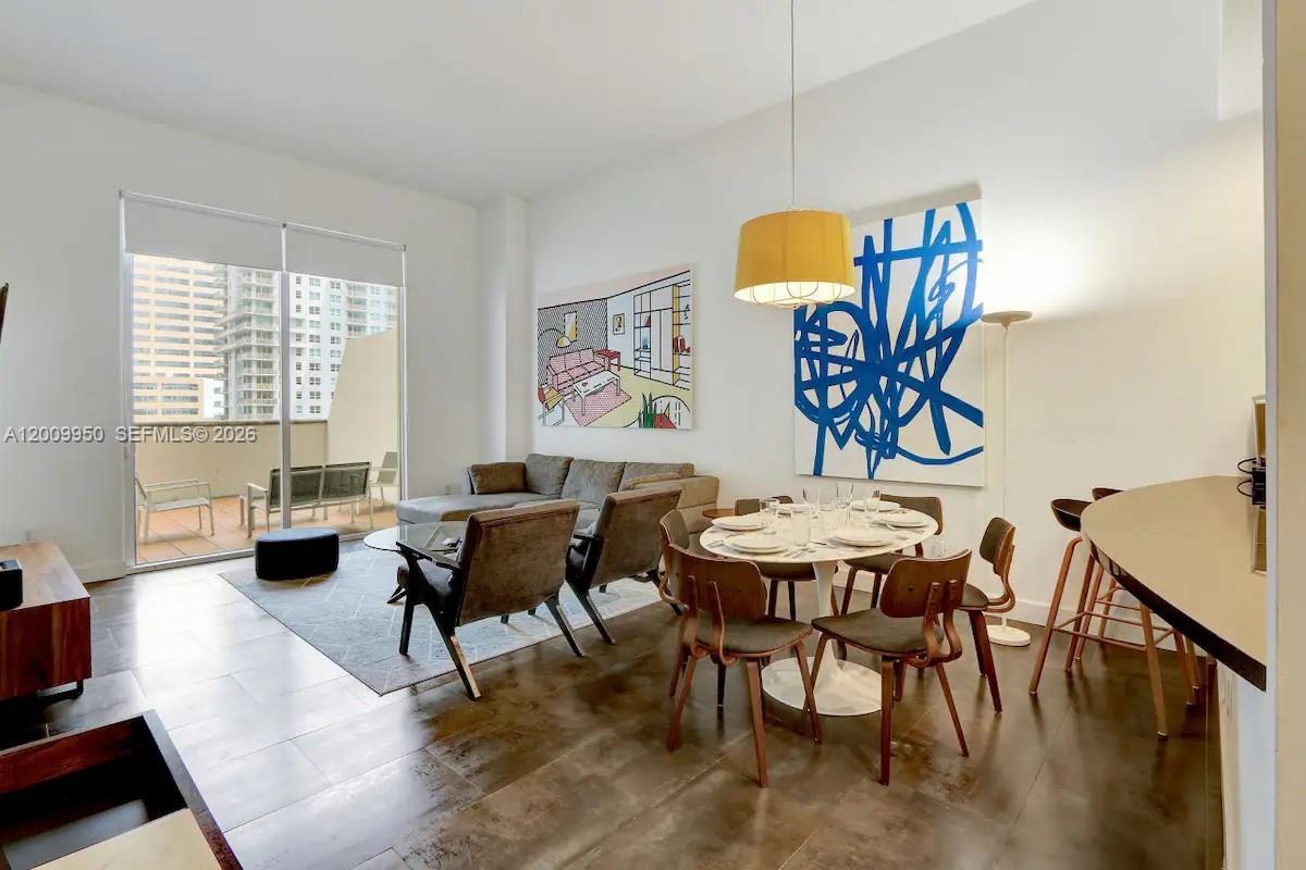 1200 Brickell Bay Dr #1404 Miami, FL 33131